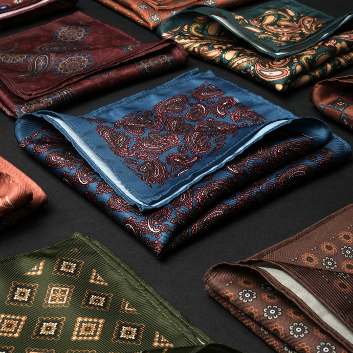 Batistă de buzunar - Albastru cu roșu - Model Paisley - M1