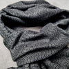 Eșarfă elegantă - Refined Stripes - Gri închis cu negru