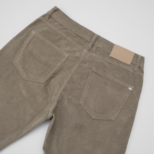 Pantaloni bărbătești din raiat fin NEVADA Heritage™ – Croi Clasic - Bej închis