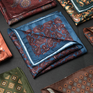 Batistă de buzunar - Albastru cu roșu - Model Paisley - M1