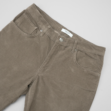 Pantaloni bărbătești din raiat fin NEVADA Heritage™ – Croi Clasic - Bej închis